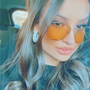 Meet your Posher, Cienna